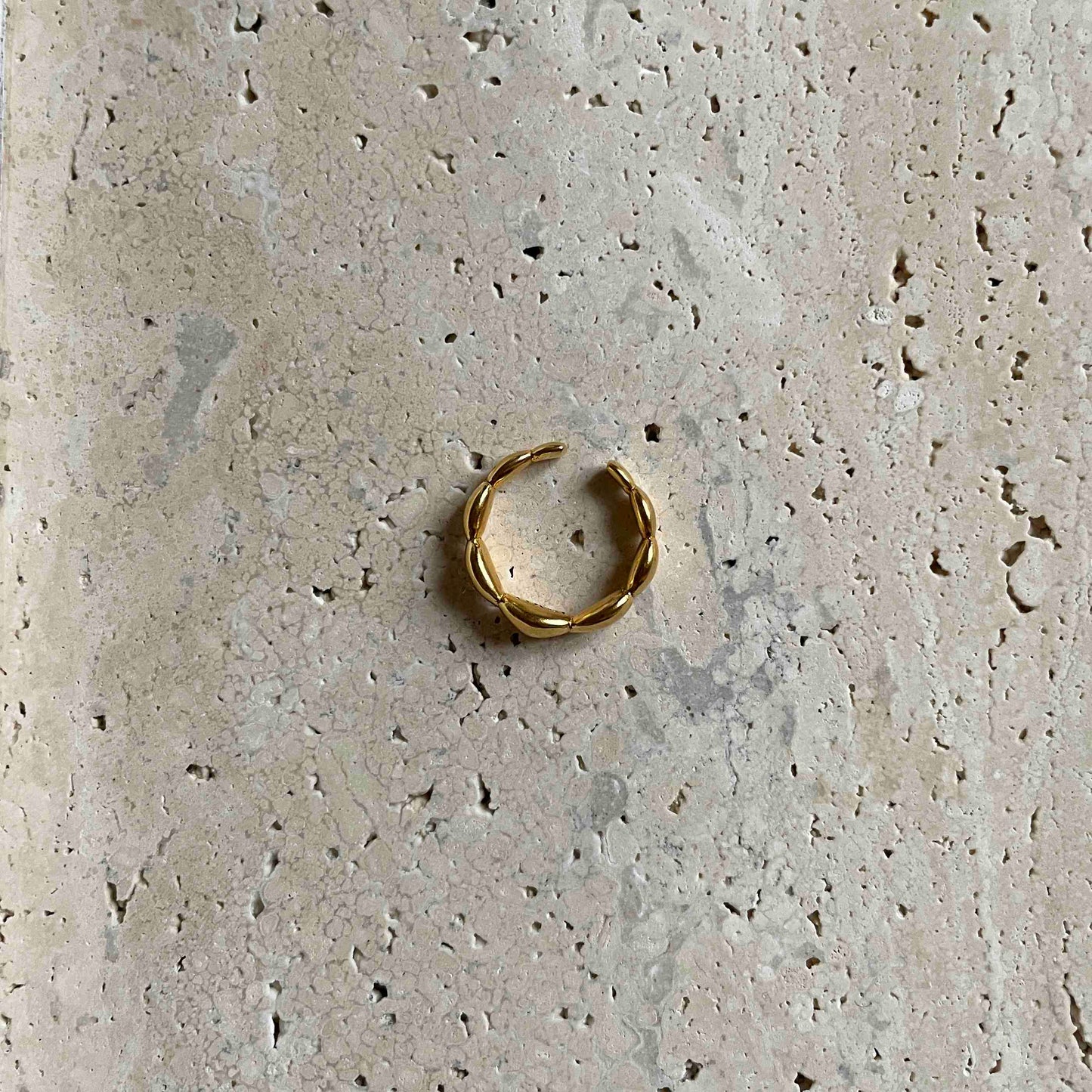 Prologue Ear Cuff Serif