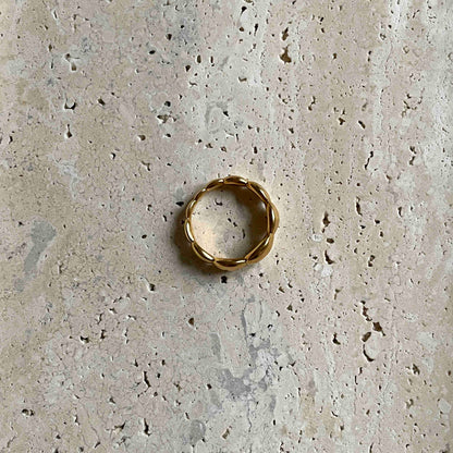 Prologue Ring Serif